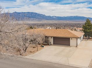 904 Palmas Altas Dr SE, Rio Rancho, NM 87124