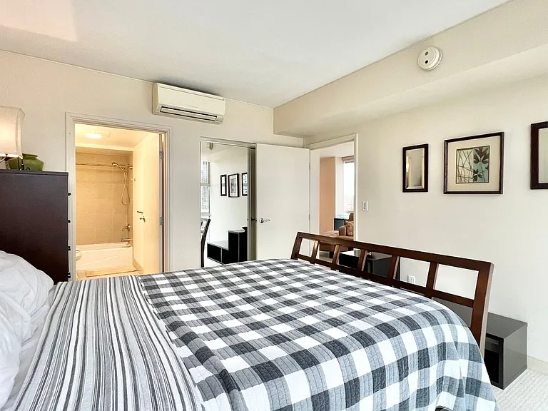 909 Kapiolani Blvd #1601 — Photo 24