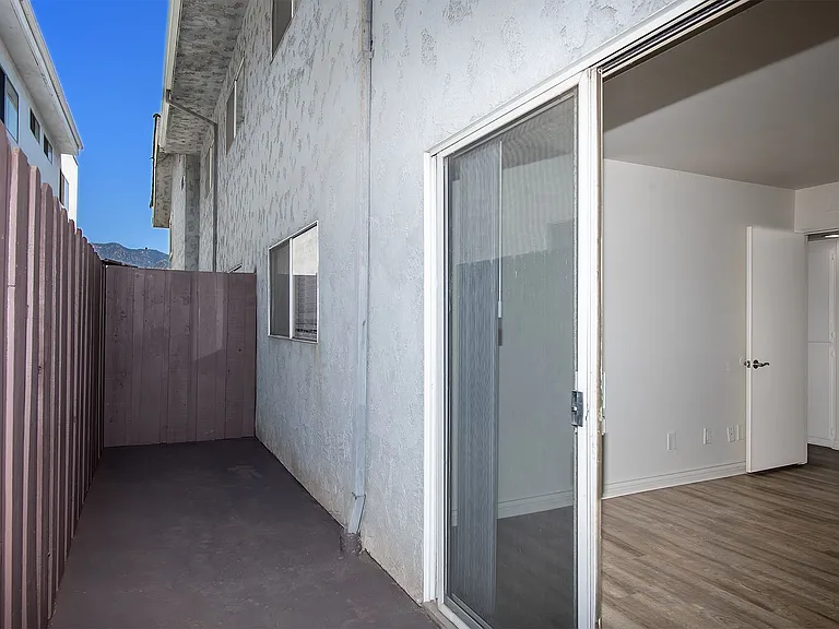 620 West Wilson — Photo 17