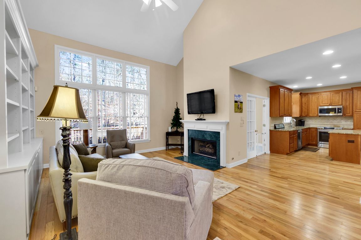 next background image