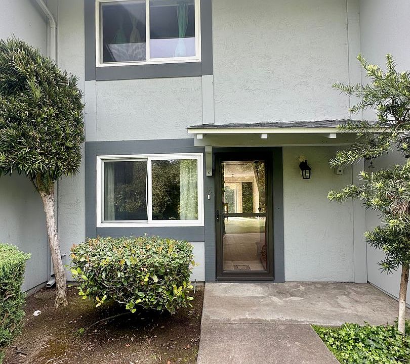 1st image of 515 Tamarack Dr APT 18