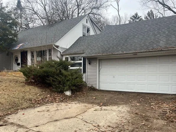 2312 S Central Ave, Rockford, IL 61102