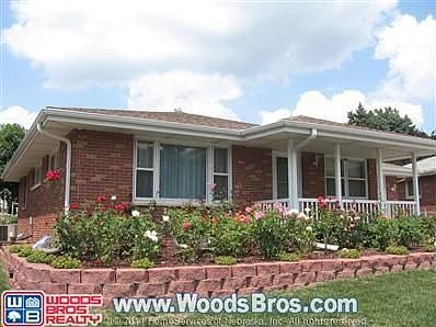 2nd image of 7630 Holdrege St