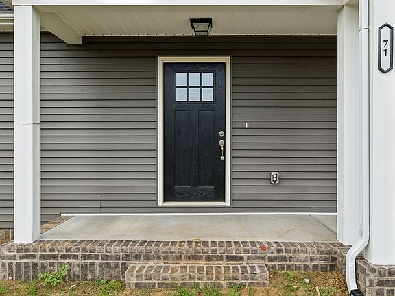 4th image of 71 Iris Way
