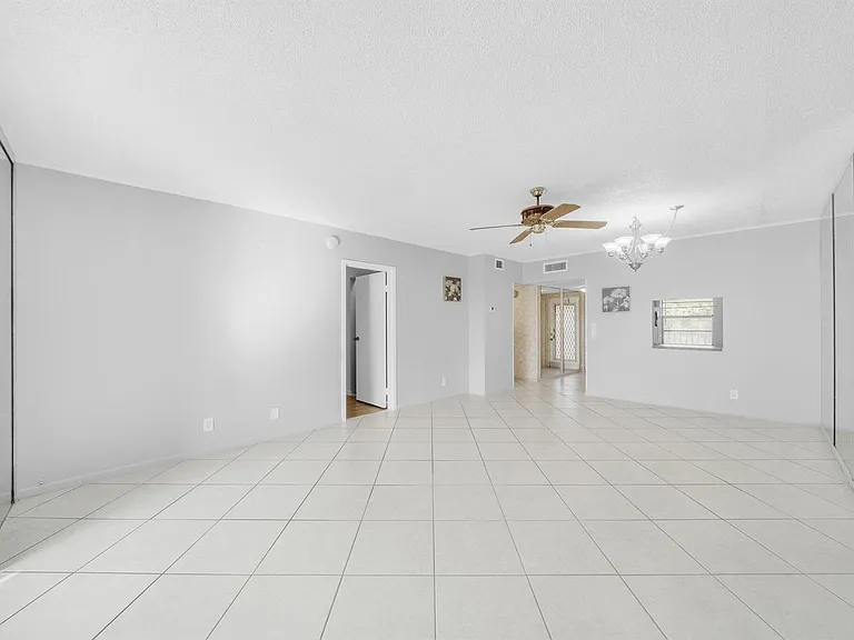 1035 Country Club Dr #407 — Photo 21