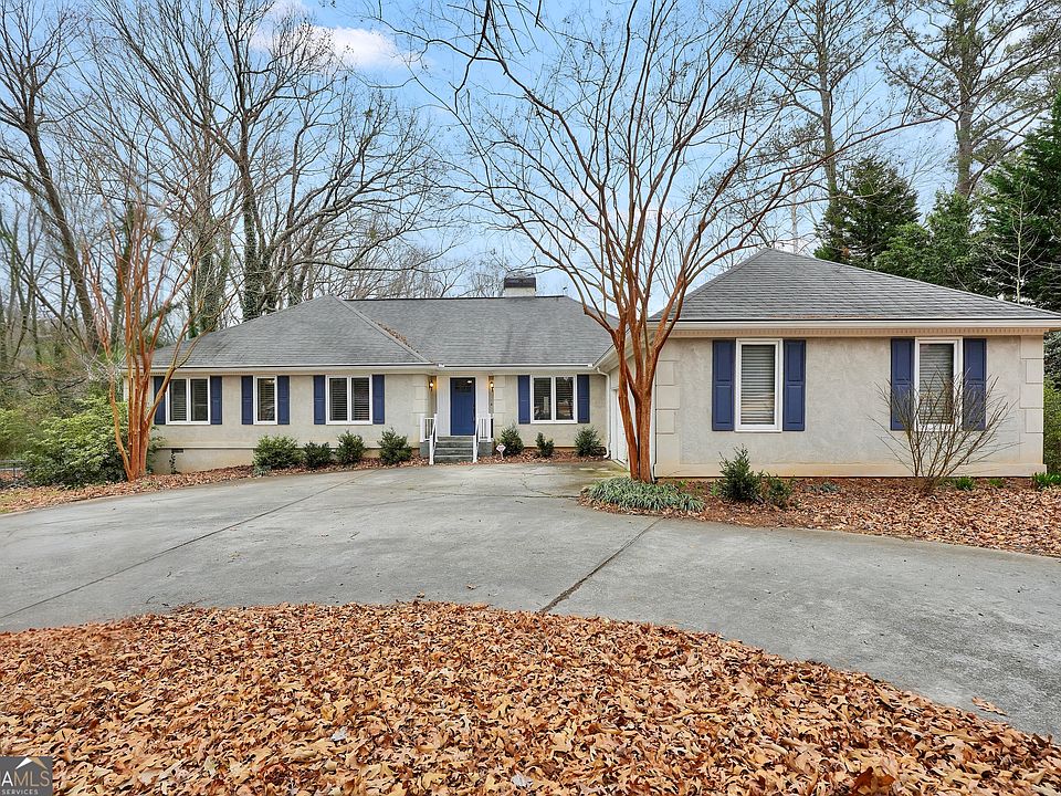 1st image of 440 Burke Cir