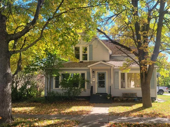 521 3rd St NW, Aitkin, MN 56431
