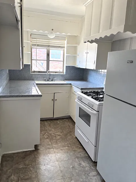 1 bed, 700 sqft, $985 — Photo 4
