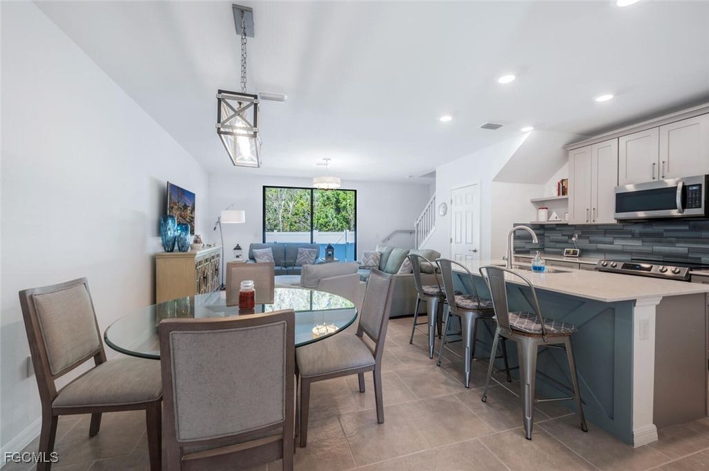14195 Oviedo Pl, Fort Myers, FL - View 4