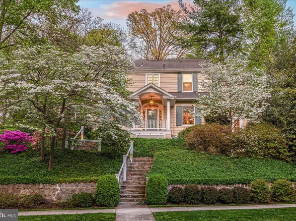 7109 Meadow Ln, Chevy Chase, MD 20815