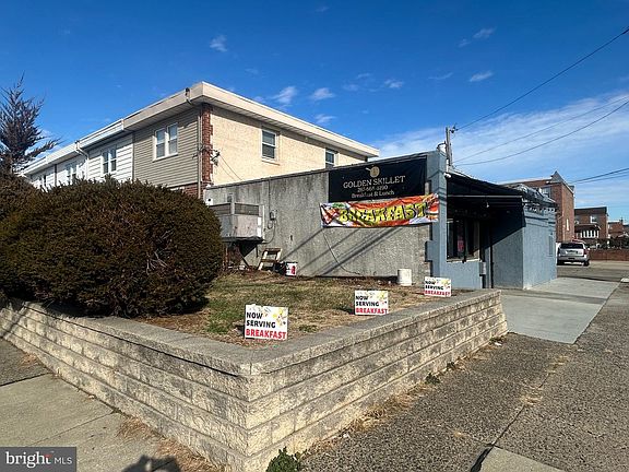 4th image of 4655 Benson St