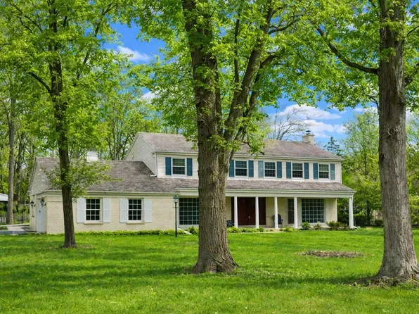 1 Anglican Ln, Lincolnshire, IL 60069