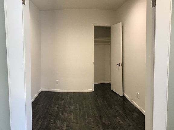 5th image of 970 N Serrano Ave APT 3