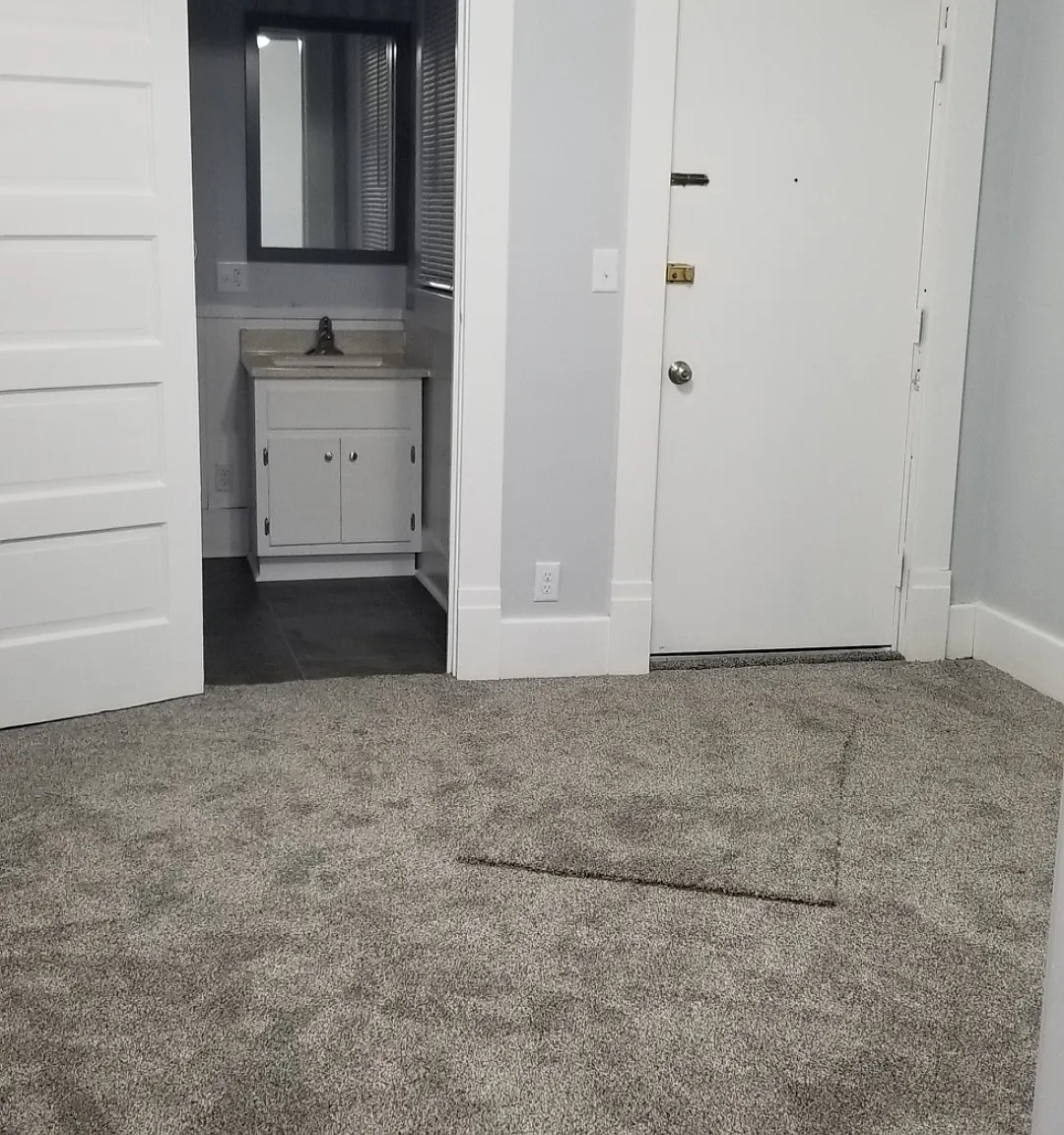 416 S Webster St — Photo 4