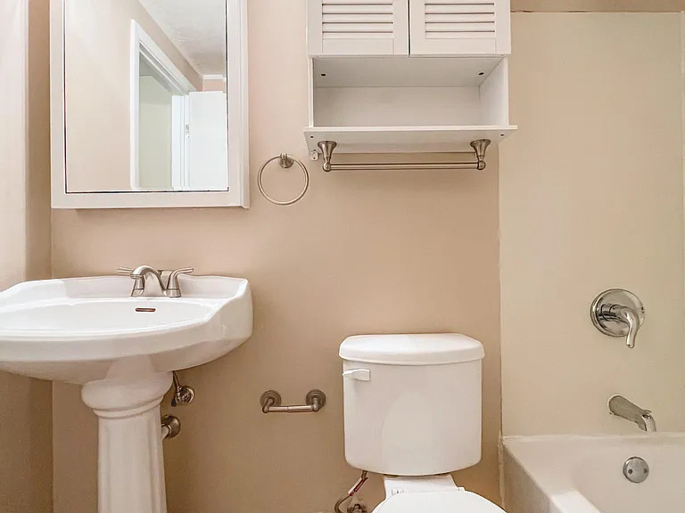 1651 Mentor Ave #101 — Photo 11