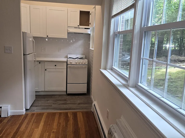 2018 Commonwealth Ave #23 — Photo 8