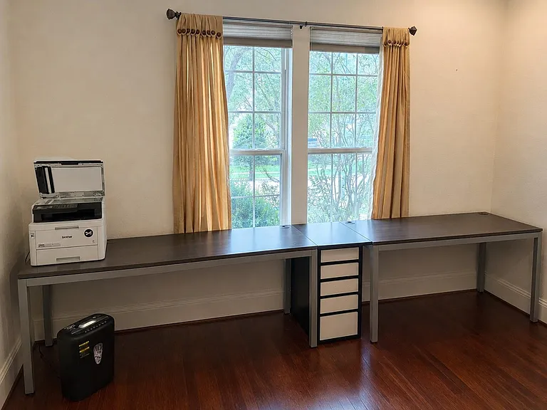 515 Newington Ln — Photo 21