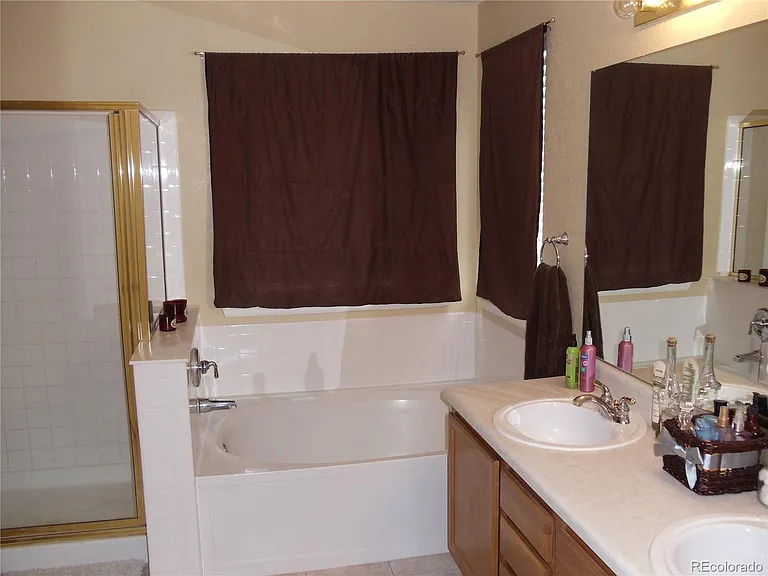 155 Hampstead Ave — Photo 11