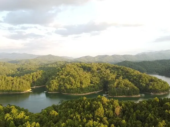 (undisclosed Address), Bryson City, NC 28713