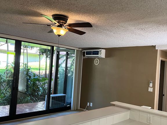 3rd image of 3702 Lower Honoapiilani Rd #A13