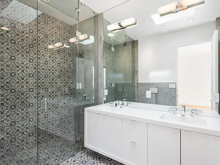 807 Treat Ave — Photo 20