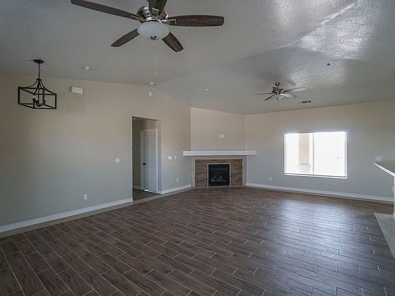 3rd image of 9187 Mesa St #Lxknc7