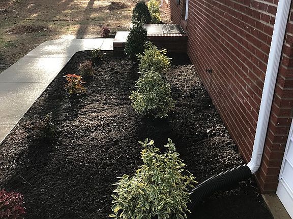 2nd image of 7307 Leigh Dr