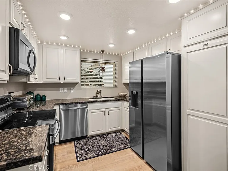3242 San Amadeo #2B — Photo 2