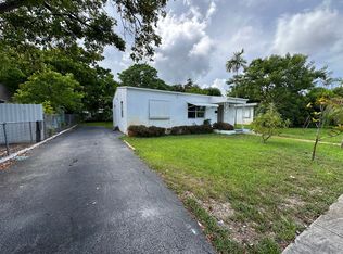 101 NE 3rd Ave, Hallandale, FL 33009