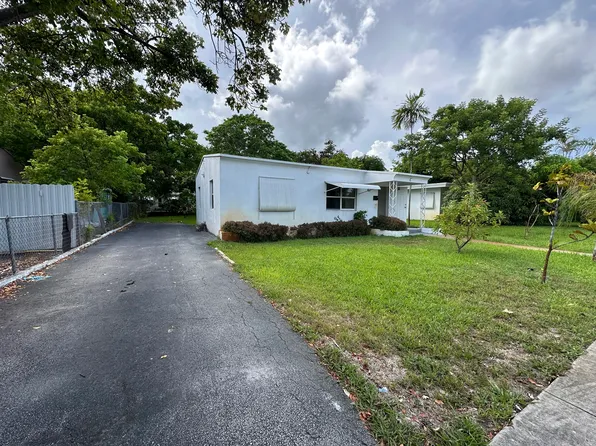 101 NE 3rd Ave, Hallandale, FL 33009