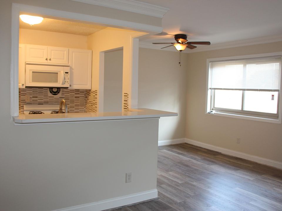 1st image of 1133 N Randolph St APT 301
