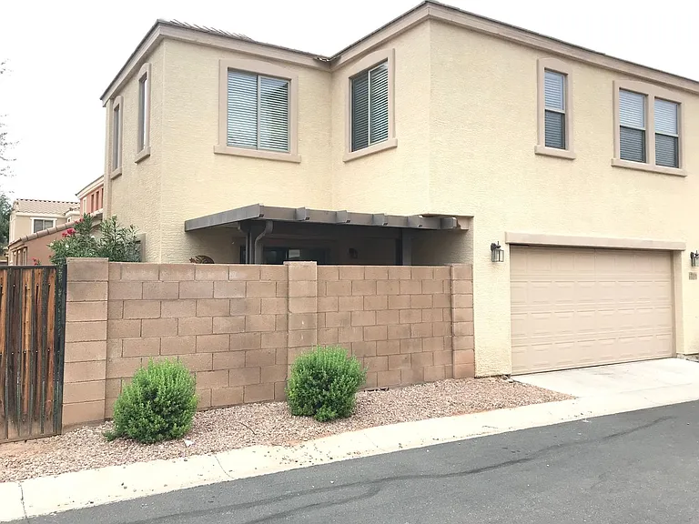 2548 E Megan St — Photo 24