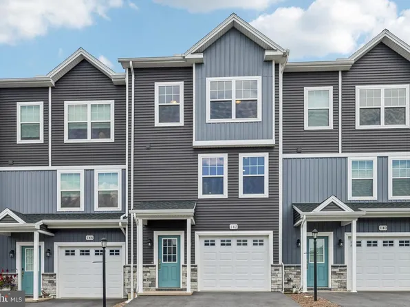 142 Highpoint Park Dr, Bellefonte, PA 16823