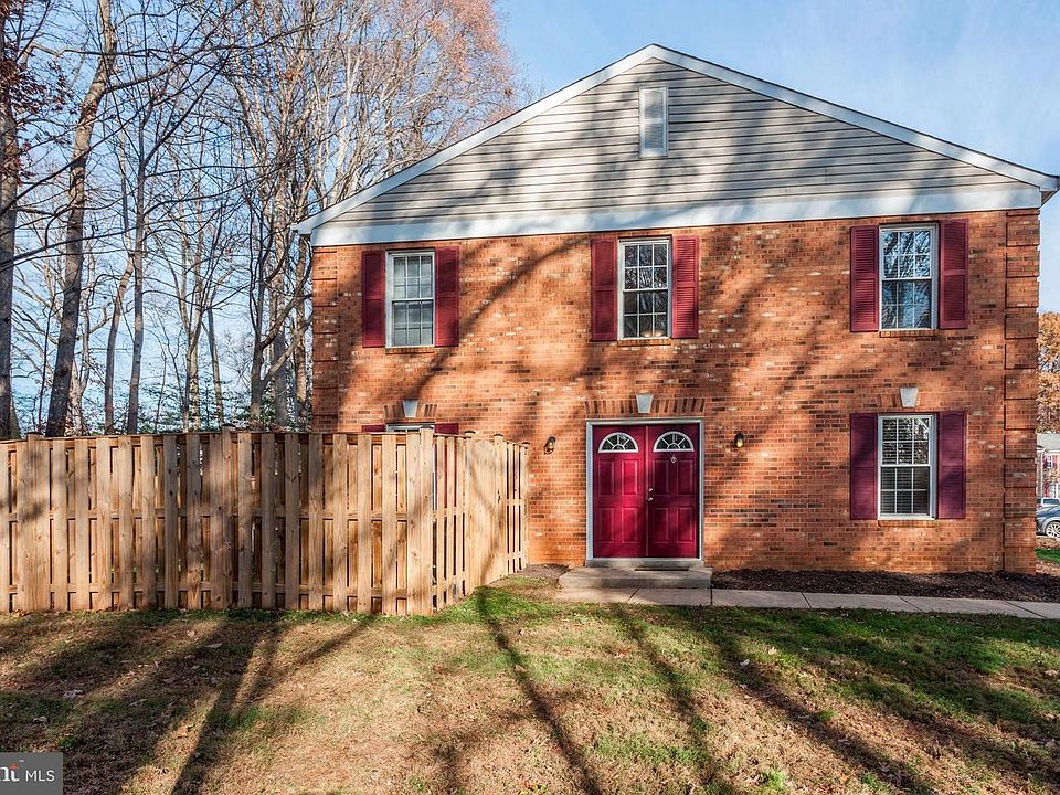 2nd image of 14053 Fallbrook Ln