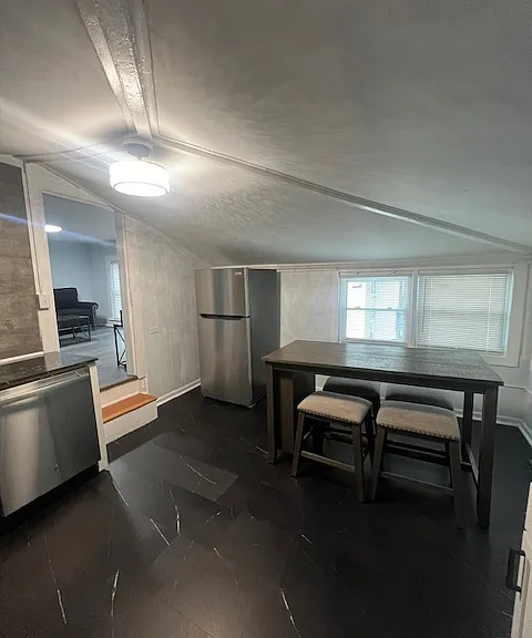 1211 Madison St #2 — Photo 15