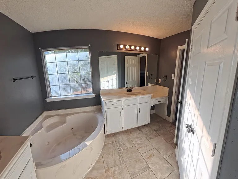 1454 Cromwell Ct — Photo 16