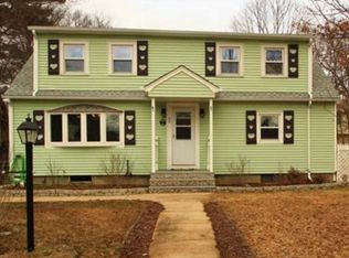 33 Oakwood Ave, Billerica, MA 01821