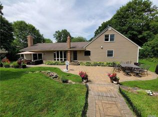 20 Spruce Park, Syosset, NY 11791