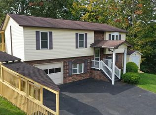 413 Teel Rd, Beckley, WV 25801