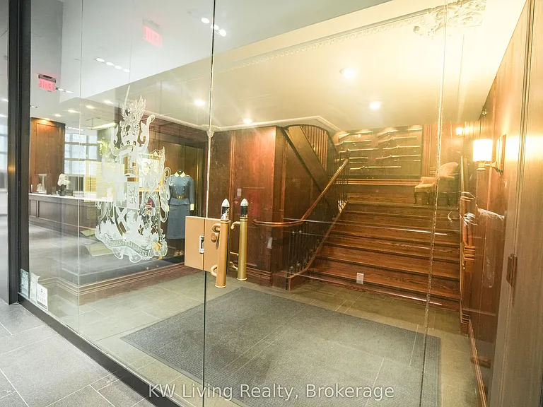 426 University Ave #1206 — Photo 4