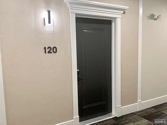 5th image of 305 Patterson St #1N-120