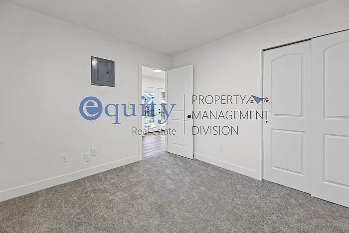 852 E Roosevelt Ave #B — Photo 7