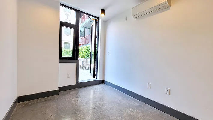 Rented by Compass | media 3