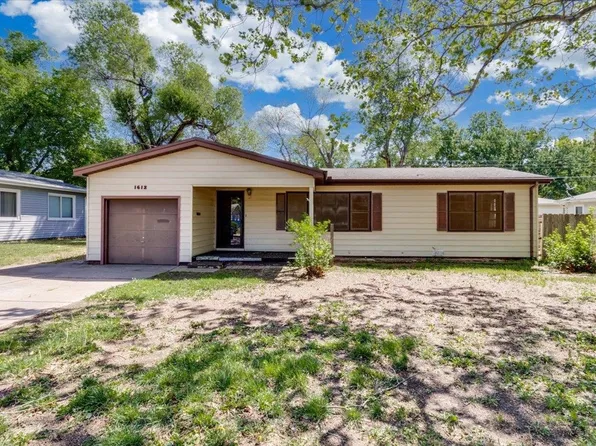 1612 N Lawndale Ave, El Dorado, KS 67042
