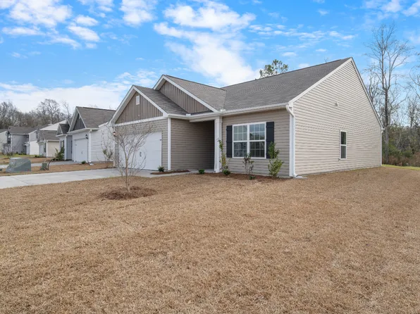 (undisclosed Address), Bolivia, NC 28422