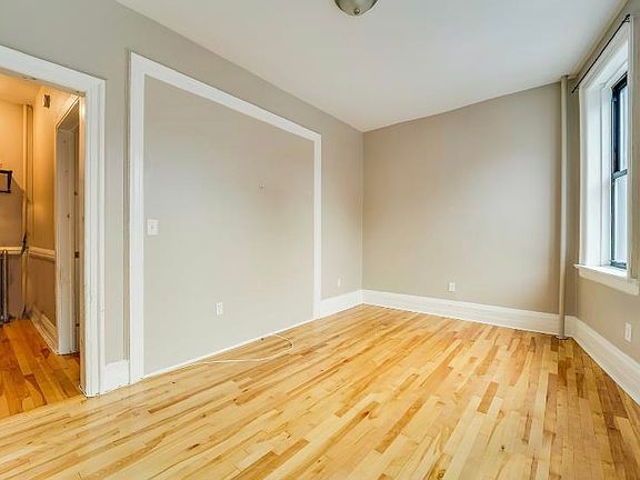3rd image of 134 Clifton Pl APT 2