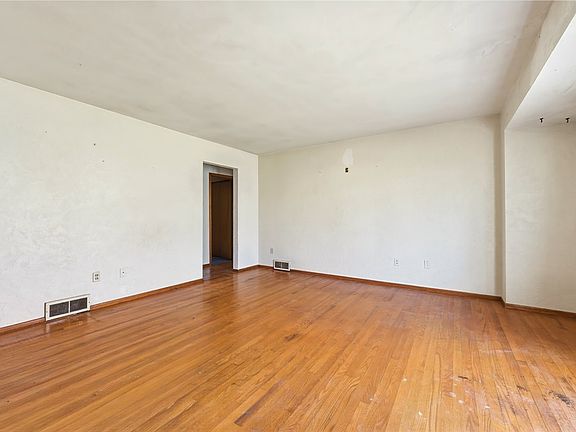 3rd image of 4134 Marion Hill Rd