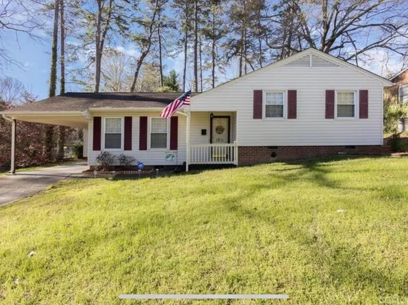 1211 Kenilworth Dr, Gastonia, NC 28052