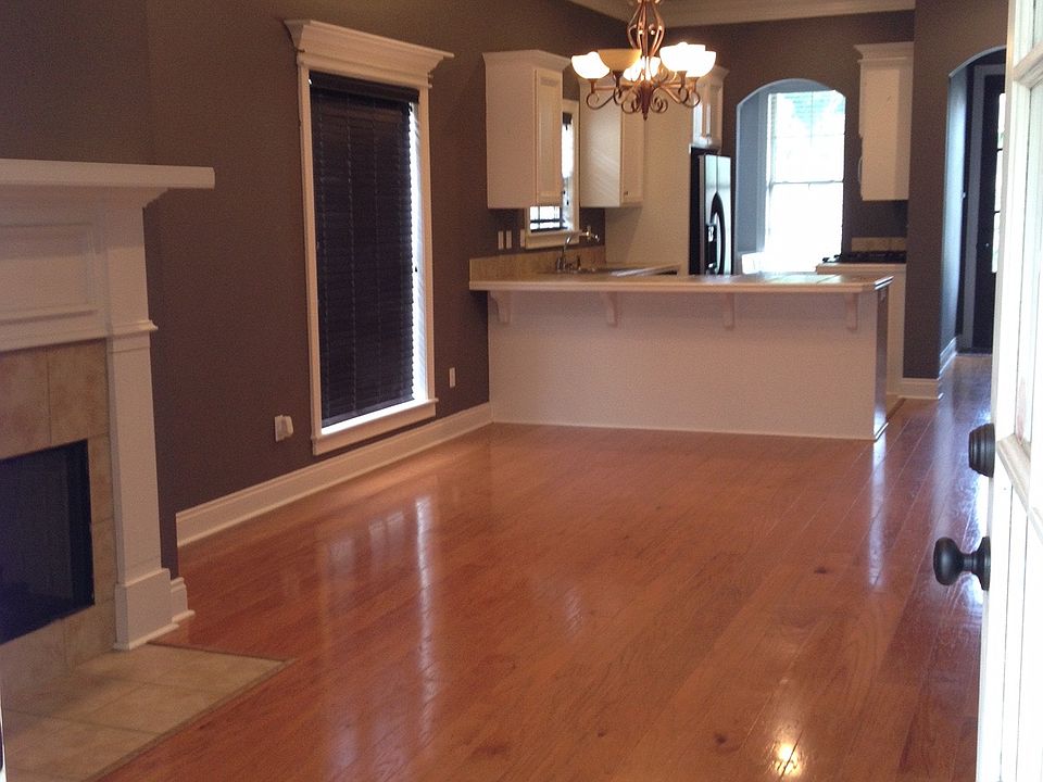 2nd image of 115 Barton Ter