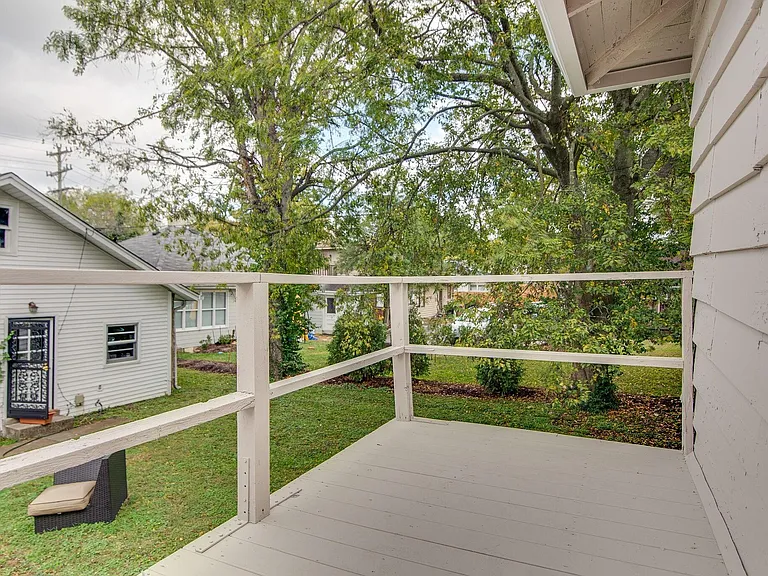 2237 Blair Blvd #B — Photo 10